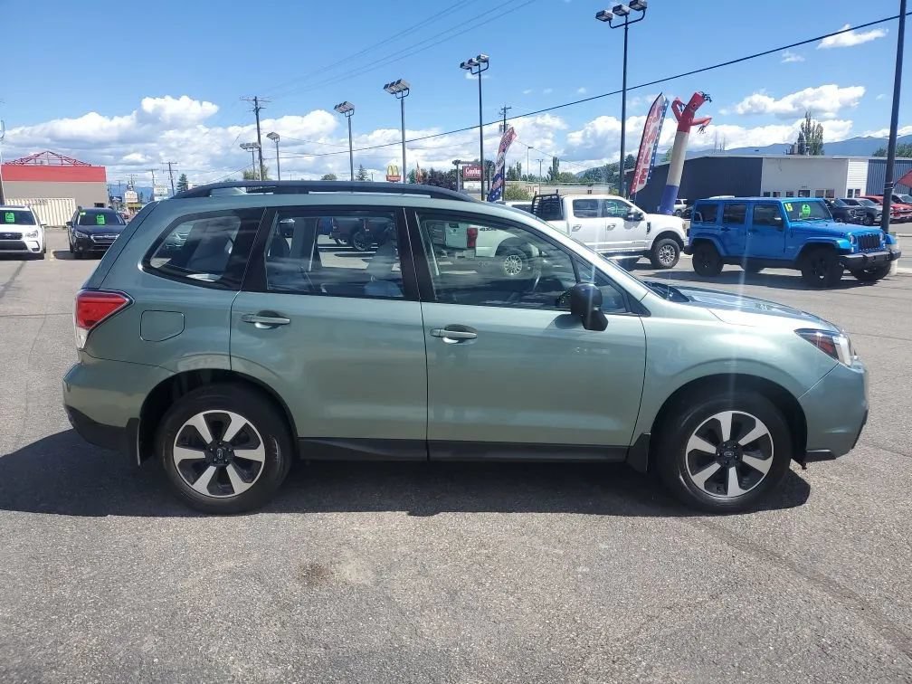 Used 2017 Subaru Forester 2.5i w/ Alloy Wheel Package AWD/4WD image 5