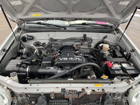 Used 2007 Toyota Sequoia SR5 image 36