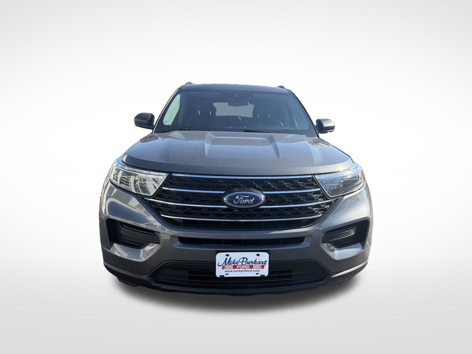 Used 2023 Ford Explorer XLT w/ Class IV Trailer Tow Package AWD/4WD image 3