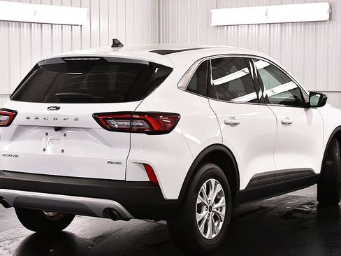 Used 2024 Ford Escape Active AWD/4WD image 8