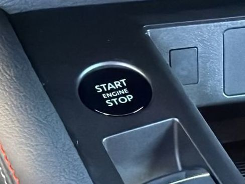 New 2025 Nissan Kicks SR image 17