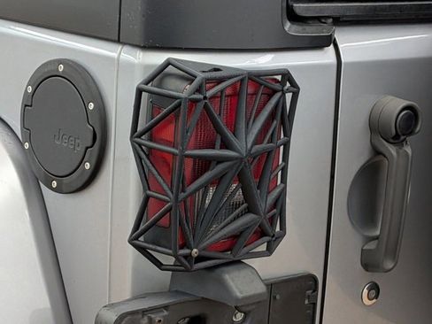 Used 2015 Jeep Wrangler Unlimited Sahara w/ Dual Top Group image 9