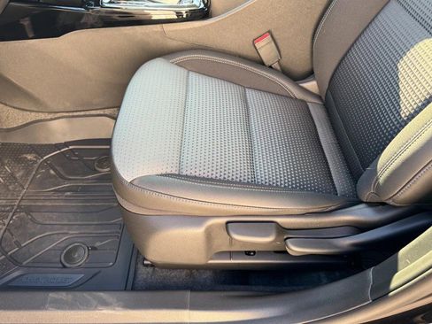 New 2026 Chevrolet Trax LT w/ Driver Confidence Package image 9