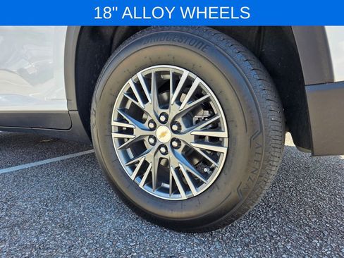 Certified 2024 Chevrolet Traverse LT image 32