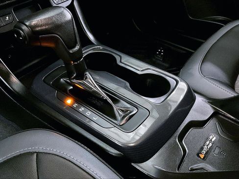 Used 2021 Chevrolet Colorado Z71 image 16