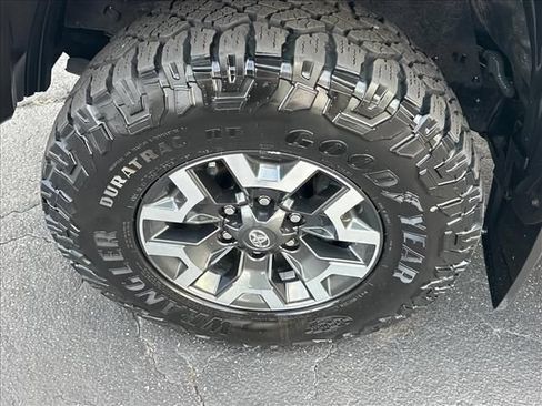 Used 2021 Toyota Tacoma TRD Off-Road AWD/4WD image 36