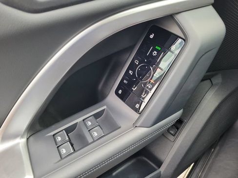 Certified 2025 Audi Q5 Premium w/ Convenience Package AWD/4WD image 19