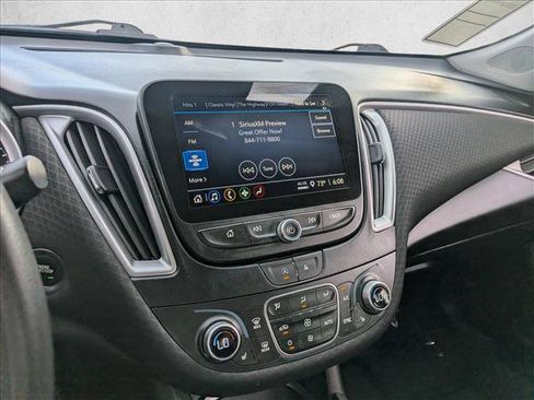 Used 2024 Chevrolet Malibu LT FWD image 19