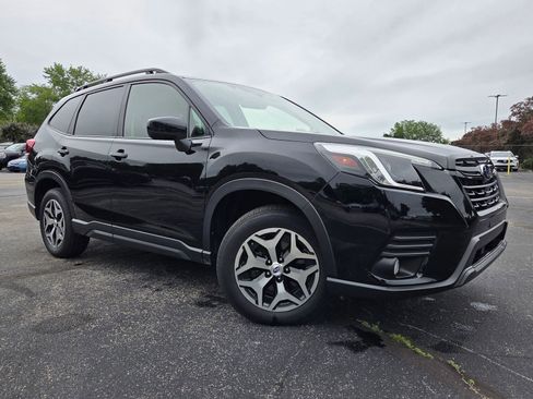 Used 2023 Subaru Forester Premium AWD/4WD image 4