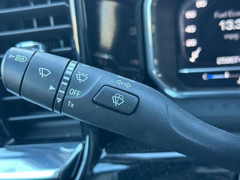 Used 2024 GMC Sierra 1500 Elevation image 37