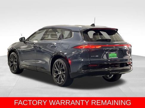 Used 2025 Toyota Crown Signia image 3