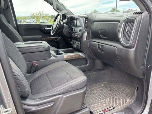 Used 2020 Chevrolet Silverado 1500 LT Trail Boss AWD/4WD image 12