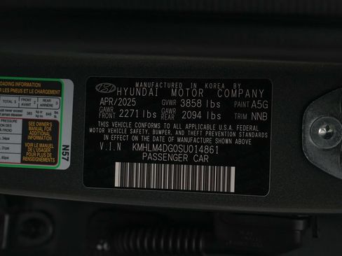 Used 2025 Hyundai Elantra Sport FWD image 23