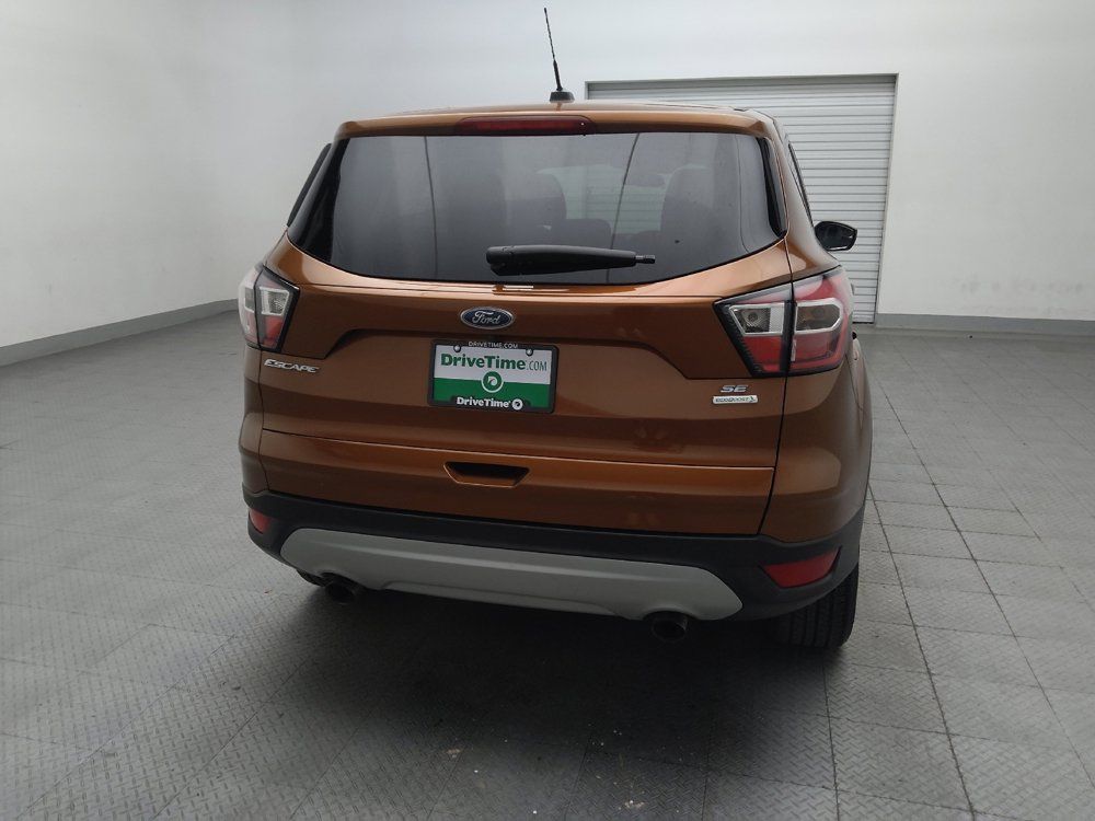 Used 2017 Ford Escape SE FWD image 7
