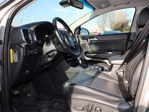Used 2019 Kia Sportage EX w/ EX Technology Package image 18