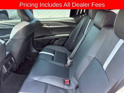 Used 2025 Toyota Camry SE FWD image 11