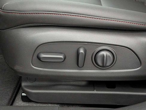 New 2026 Chevrolet Trax RS w/ Driver Confidence Package image 18