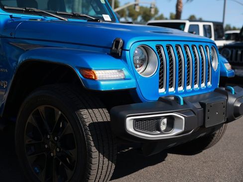 Used 2023 Jeep Wrangler Unlimited Sahara AWD/4WD image 7
