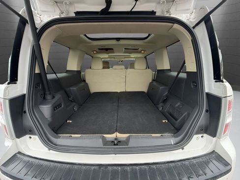 Used 2018 Ford Flex Limited w/ Equipment Group 301A FWD image 19