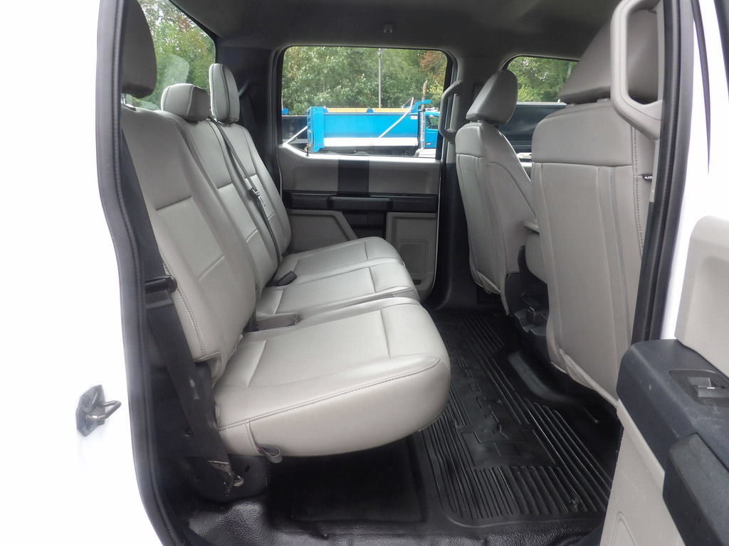 Used 2022 Ford F550 2WD Crew Cab Super Duty w/ Power Equipment Group image 34