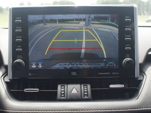Used 2022 Toyota RAV4 XLE Premium FWD image 7