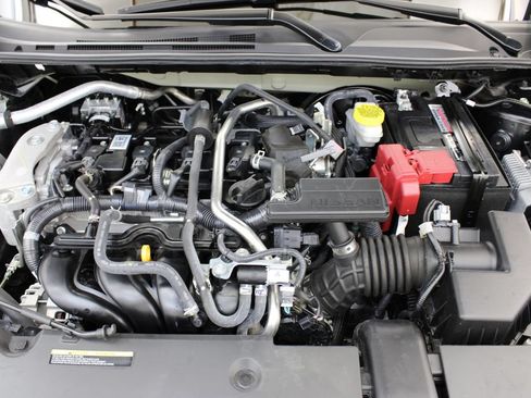 Used 2025 Nissan Sentra SV FWD image 29