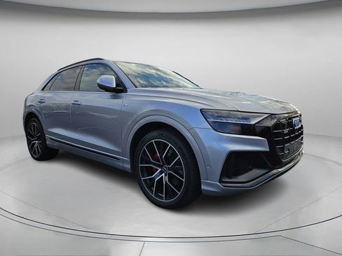 Used 2021 Audi Q8 Prestige w/ Prestige Package image 4