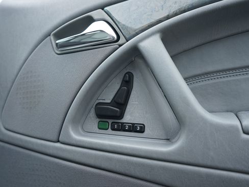 Used 1997 Mercedes-Benz SL 320 image 28