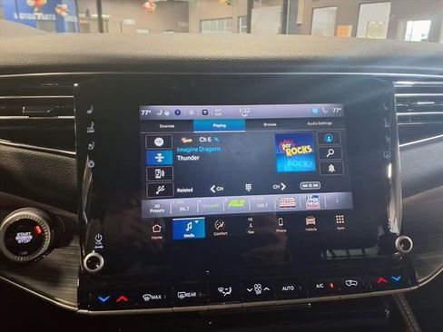 Used 2024 Jeep Wagoneer L Series II w/ Flexible Seating Group image 23