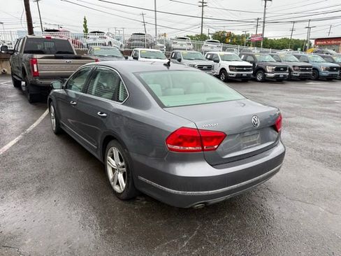 Used 2013 Volkswagen Passat TDI SEL Premium FWD image 3