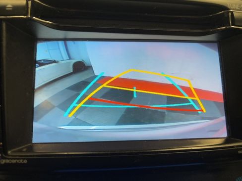 Used 2018 Toyota RAV4 XLE image 18