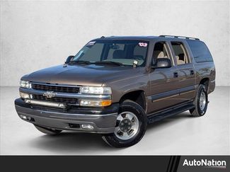 Used 2003 Chevrolet Suburban LS video 1