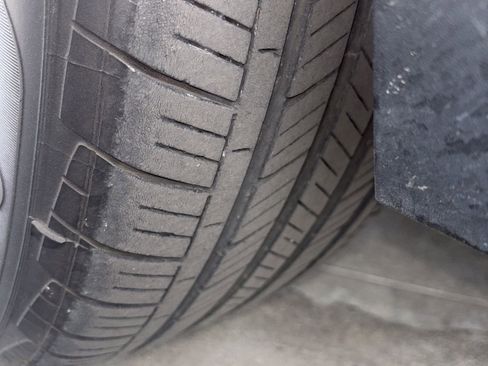 Used 2023 Volkswagen Atlas Cross Sport SE w/ Black Wheel Package image 20