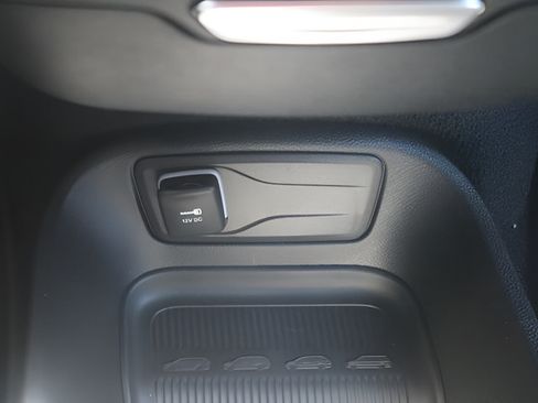 New 2027 Chrysler Pacifica Select FWD image 27