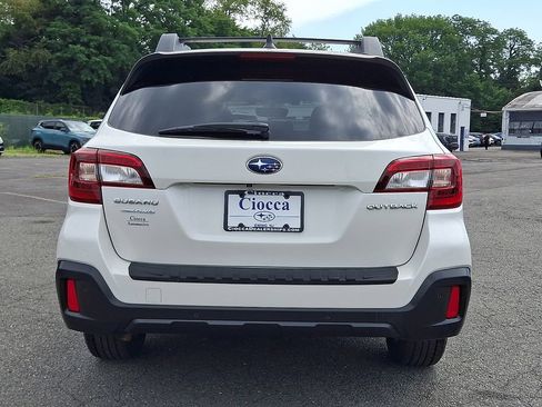 Used 2019 Subaru Outback 2.5i Limited AWD/4WD image 8