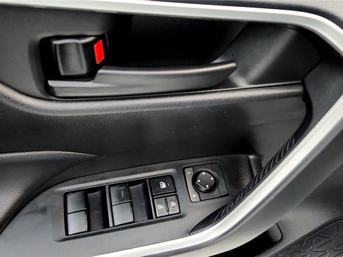 Used 2024 Toyota RAV4 LE image 23