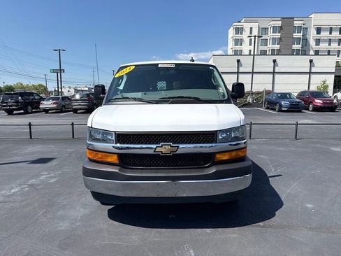 Used 2024 Chevrolet Express 2500 w/ Driver Convenience Package RWD image 8