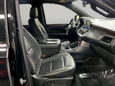Used 2023 Chevrolet Suburban Premier w/ Max Trailering Package AWD/4WD image 9