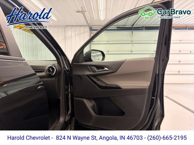 Used 2025 Chevrolet Equinox LT w/ Convenience Package II AWD/4WD image 10
