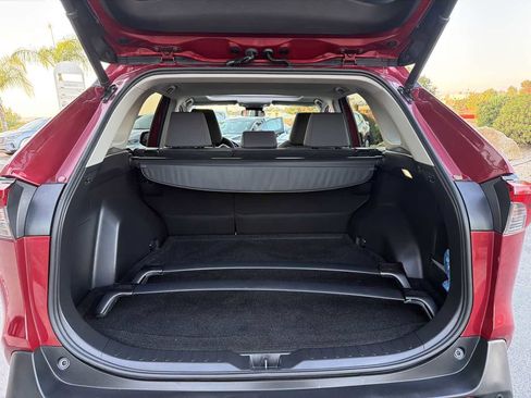 Used 2022 Toyota RAV4 XLE w/ Convenience Package FWD image 33