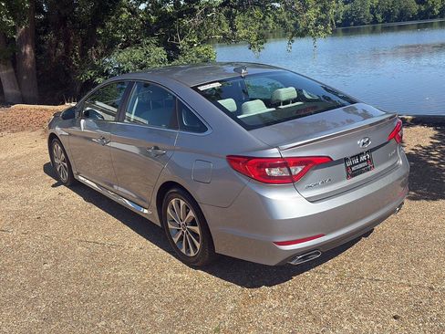 Used 2017 Hyundai Sonata Sport FWD image 9