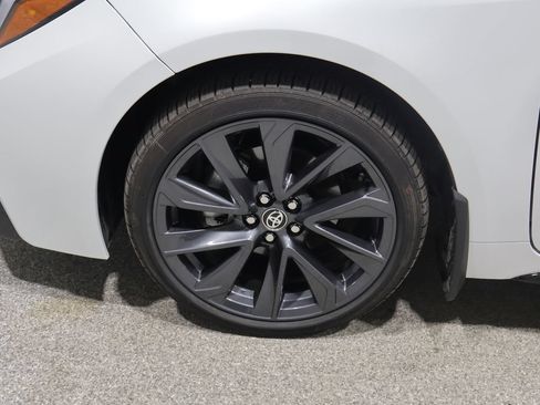 Used 2026 Toyota Corolla SE FWD image 8