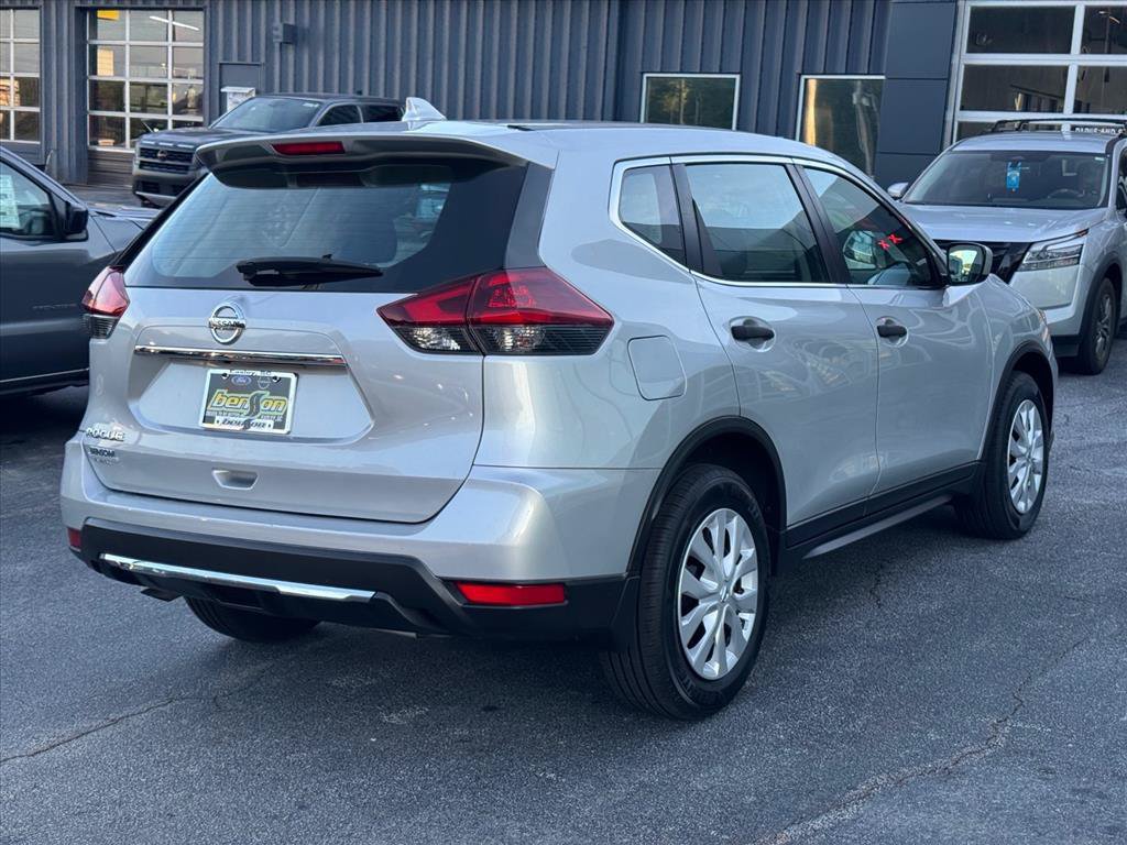 Used 2020 Nissan Rogue S FWD image 3