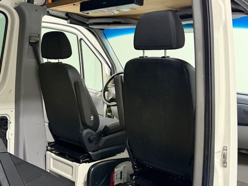 Used 2012 Mercedes-Benz Sprinter 2500 image 13