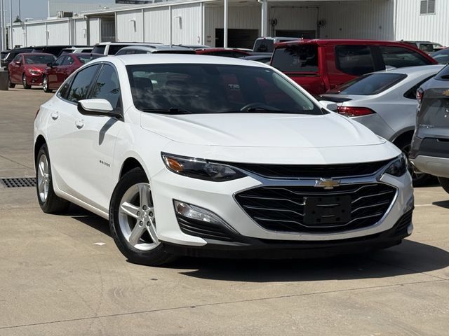 Used 2019 Chevrolet Malibu LS w/ Driver Confidence Package FWD image 2