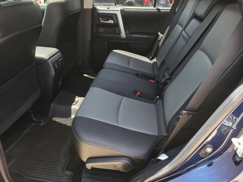 Used 2024 Toyota 4Runner SR5 Premium w/ Moonroof Package RWD image 17