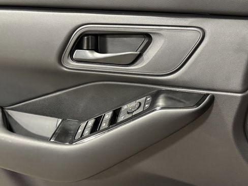 New 2026 Nissan Rogue S image 15