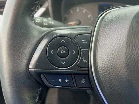 Used 2025 Toyota Corolla SE image 24