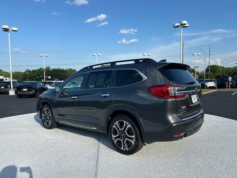 Used 2023 Subaru Ascent Touring AWD/4WD image 5