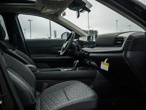 New 2026 Nissan Kicks SV w/ SV Premium Package image 10